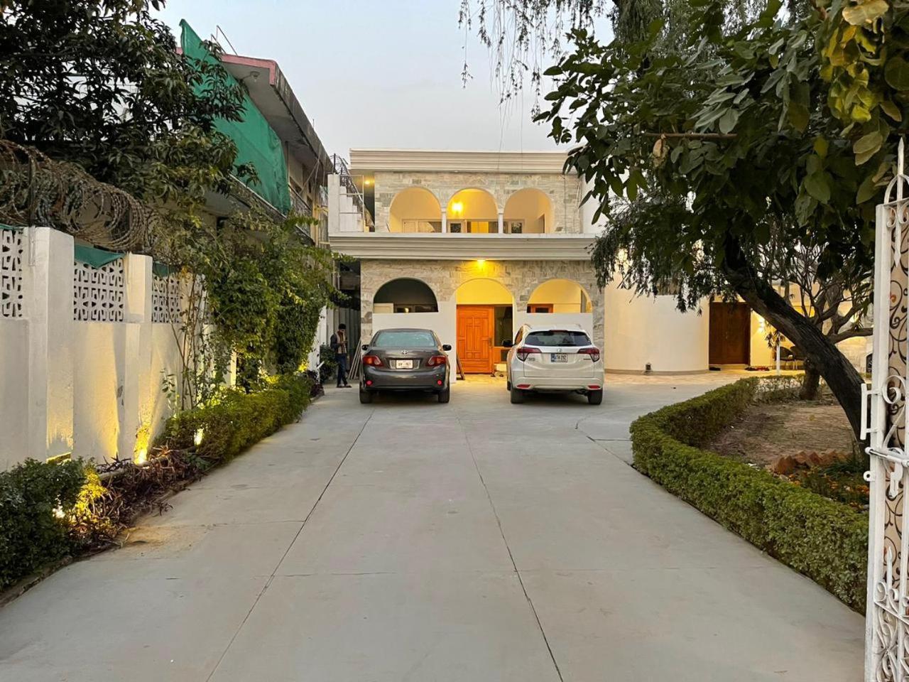 Laca Sa Lodge Opp Canturus Mall Islamabad Exterior foto